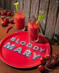 Bild von Asta Barrington Bloody Mary / red Tray Ø 31 - Jamida of Sweden