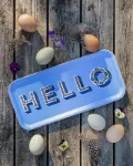 Bild von Asta Barrington Hello / blue Tray 32x15 - Jamida of Sweden