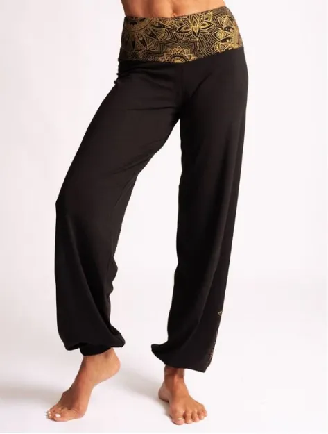 Bild von Yoga Hose Bali in schwarz von The Spirit of Om