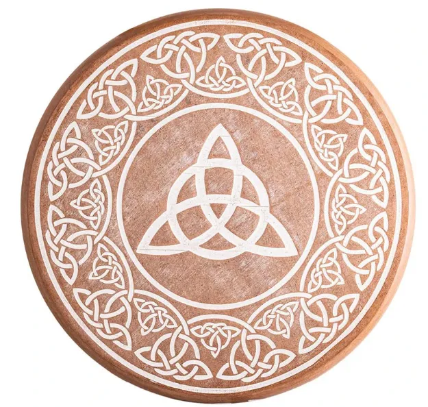 Bild von Energieplatte Triqueta aus MDF