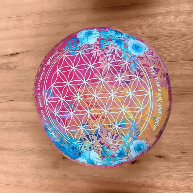 Bild von Meditationskissen rund in pink-bunt 38x17cm von The Spirit of OM