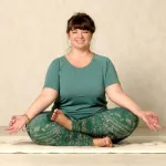 Bild von Shirt Raglan OM Herz in grün von The Spirit of OM