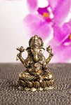 Bild von Ganesha auf Lotus Statue 5cm