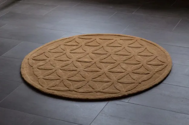 Bild von Handgetufteter Teppich - Blume des Lebens - Zimt