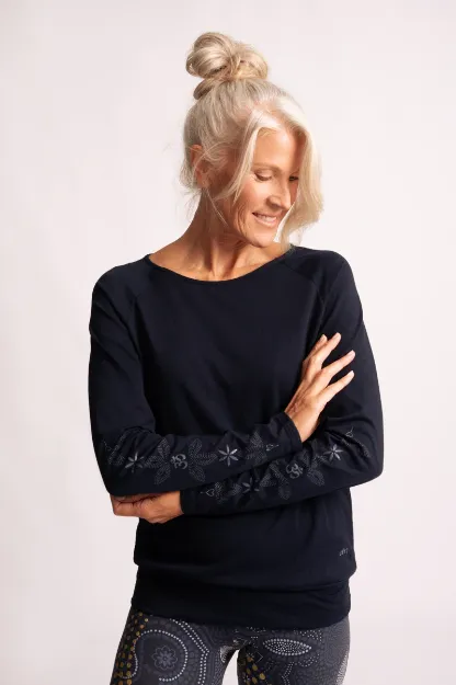 Bild von Longsleeve Shirt Priya in indiblau  von The Spirit of OM