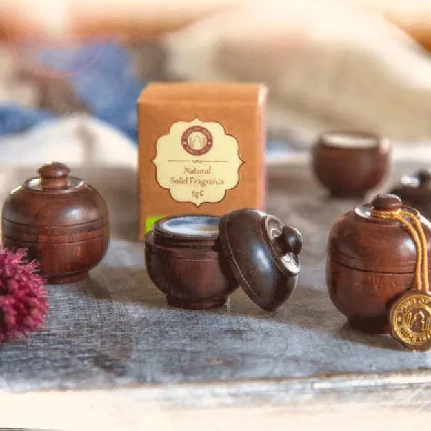 Bild von Duftcreme Sandelholz im Rosenholzgefäss