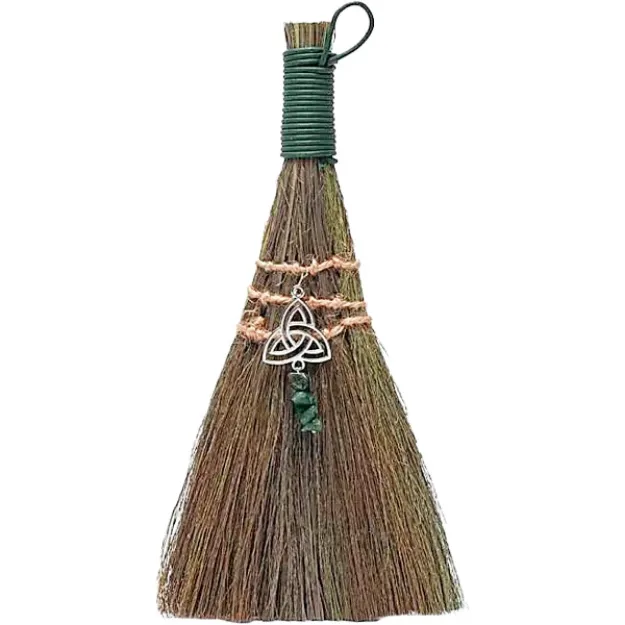 Bild von Kleiner Zauberbesen Grün Triquetra