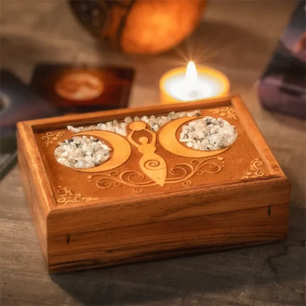 Bild von Tarot- & Schmuckkistchen Mondgöttin Regenbogenmondstein