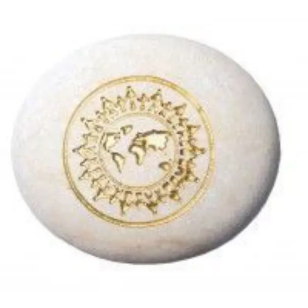 Bild von Flussstein  World in Union Stein graviert gold bemalt