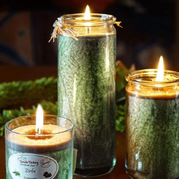 Bild von Big-Jumbo Zirben-Duftkerze im Glas, H 21 cm