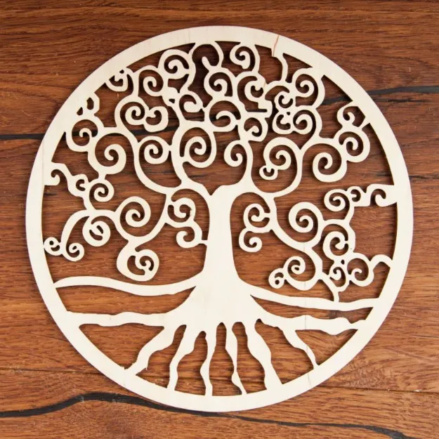 Bild von Yggdrasil  aus Holz 18 cm