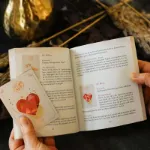 Bild von Manzoor, Azra: Love Lenormand - 40 Orakelkarten für deine Selbstliebe, Beziehung