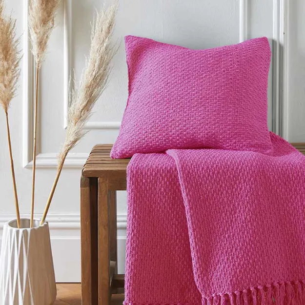 Bild von Hayden Pink Cushion Cover - 43 x 43 cm - Kissenbezug OHNE Füllung