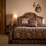 Bild von Audrey Chocolate Filled Cushion - 43 x 43 cm - Kissenfüllung inkl.