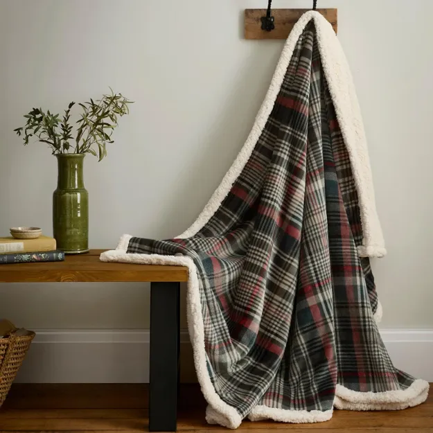 Bild von Bennet Check Green Throw - 150 x 200 cm