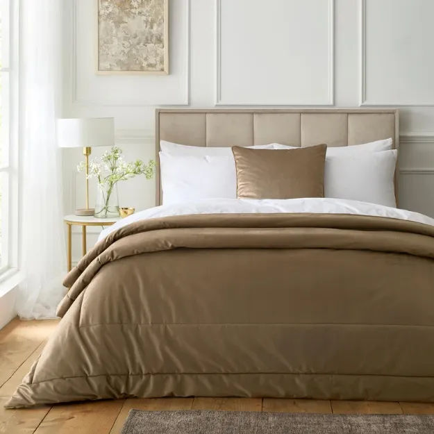 Bild von Harlan Taupe Bedspread - 235 x 235 cm