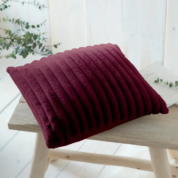 Bild von Morritz Burgundy Cushion Cover - 43 x 43 cm - Kissenbezug OHNE Füllung