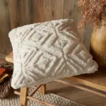 Bild von Romo Natural Filled Cushion - 43 x 43 cm - Kissenfüllung inkl.
