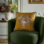 Bild von Tuscan Holiday Ochre Cushion Cover - 43 x 43 cm - Kissenbezug OHNE Füllung