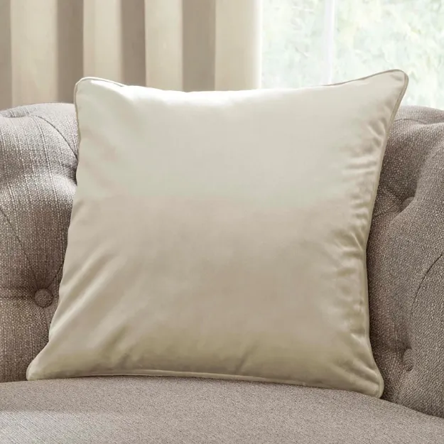 Bild von Montrose Ivory Filled Cushion - 43 x 43 cm - Kissenfüllung inkl.
