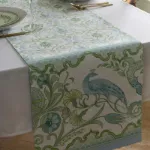 Bild von Palm Court Green Table Runner - 230 x 40 cm