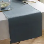 Bild von Palm Court Green Table Runner - 230 x 40 cm