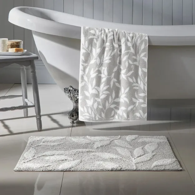 Bild von Sandringham Grey Bath Mat - 50 x 80 cm